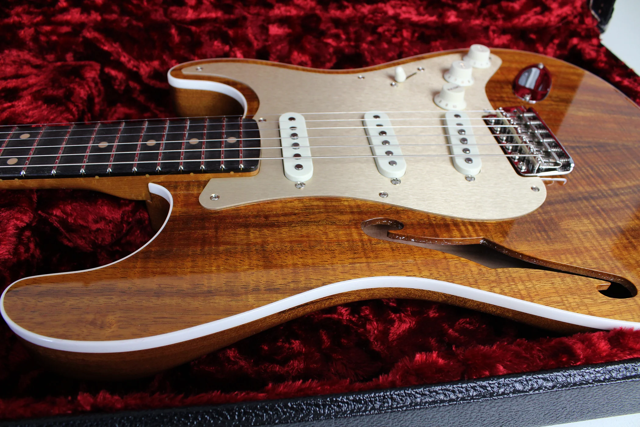 Fender Custom Shop Artisan Thinline Koa Strat, NOS - Image 13