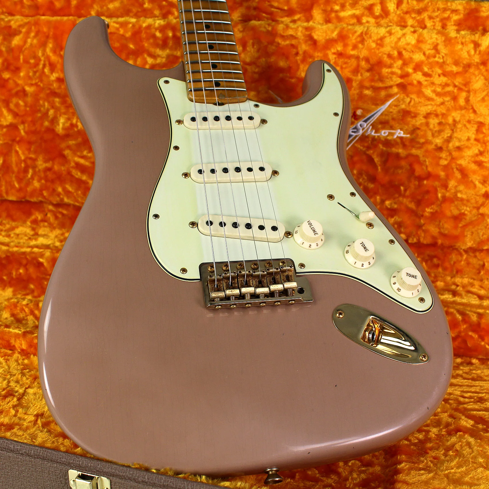 Fender Custom Shop Limited 1962 Bone Tone Stratocaster Journeyman Relic, Dirty Shell Pink - Image 11