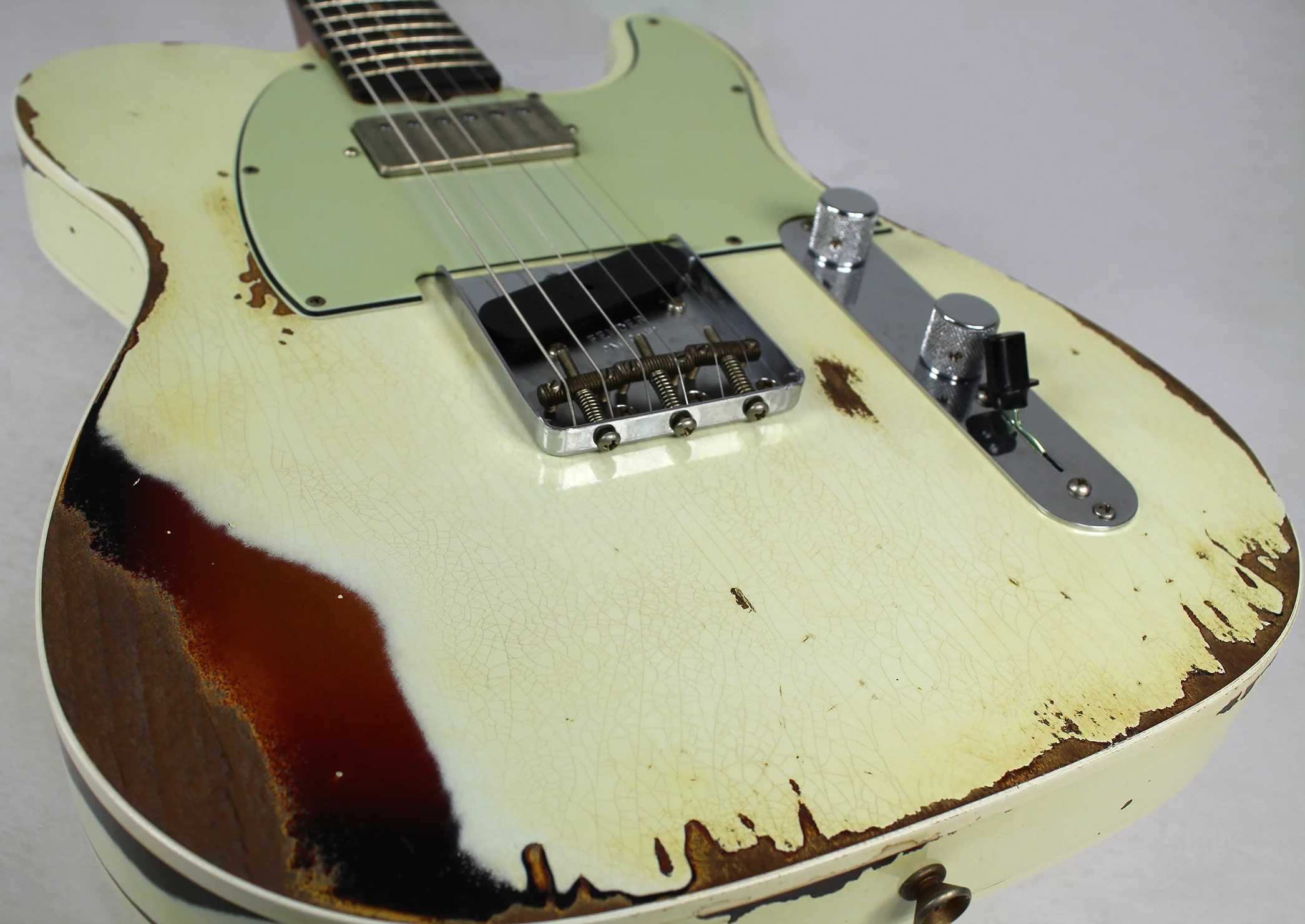 Fender Custom Shop Ltd Heavy Relic Reverse Custom HS Tele, Olympic White o/ 3TS - Image 12