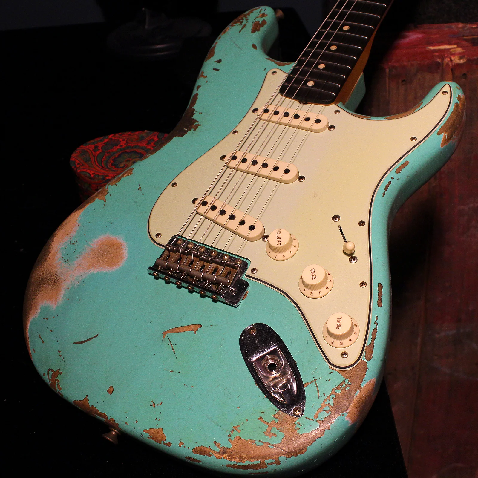 Fender Custom Shop 1960 Relic Stratocaster, Faded, Aged Sea Foam Green - Image 12