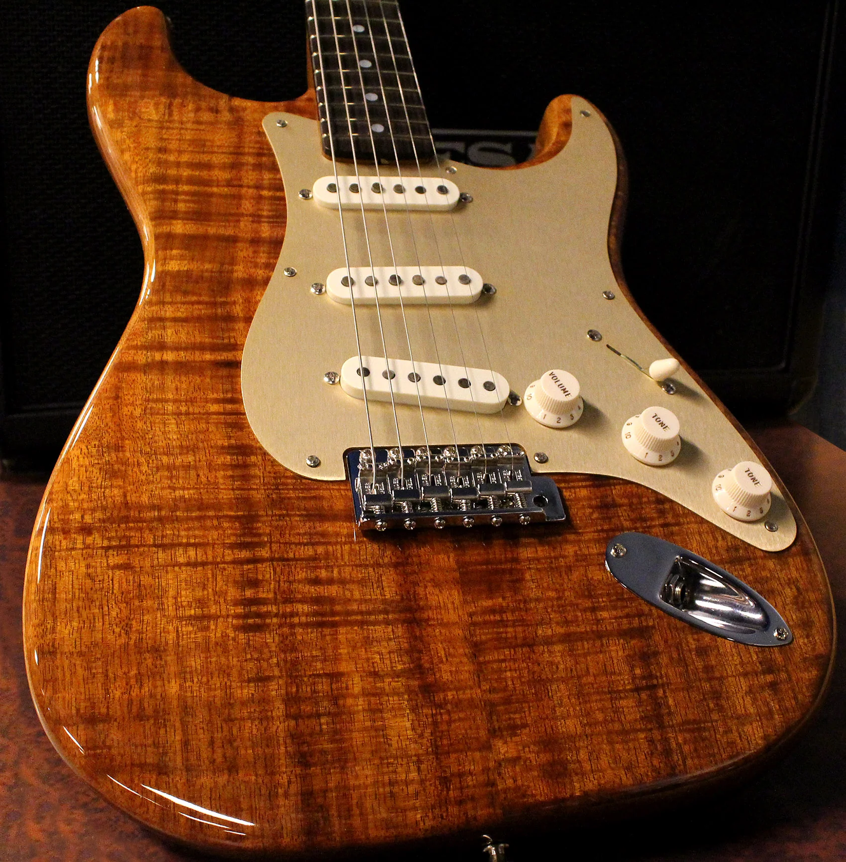 Fender Custom Shop Artisan Koa Stratocaster - Image 14