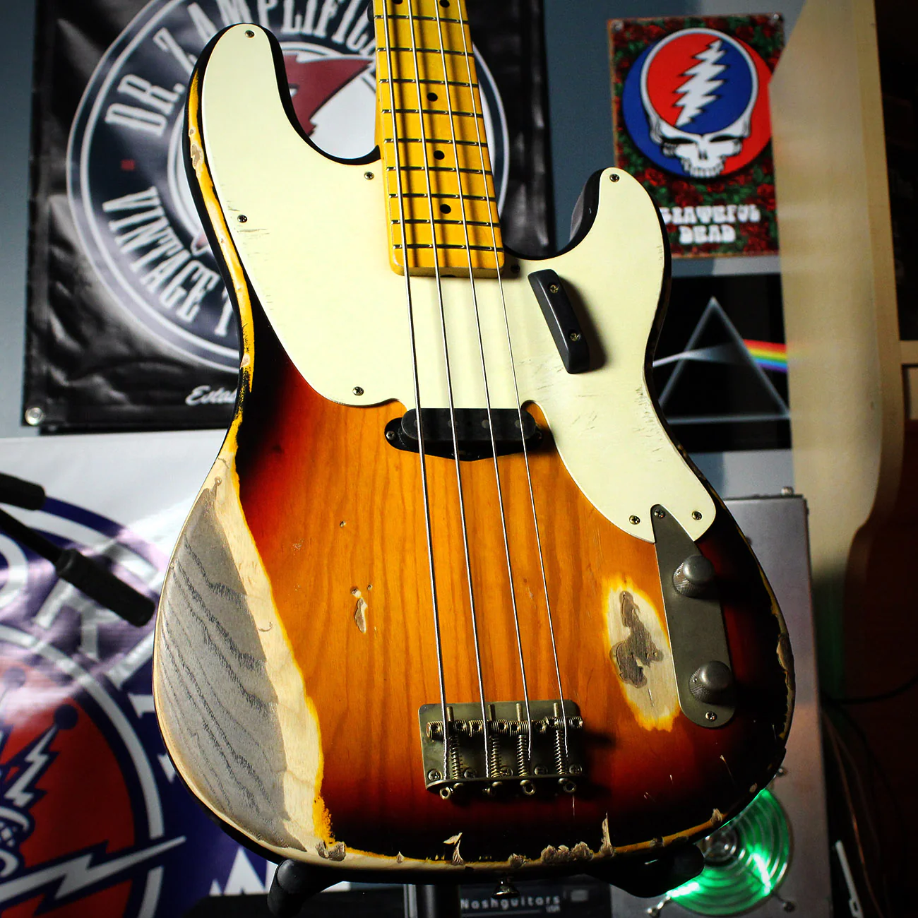 Nash PB55 Bass Guitar, 3-Tone Burst, Heavy Aging - Image 10