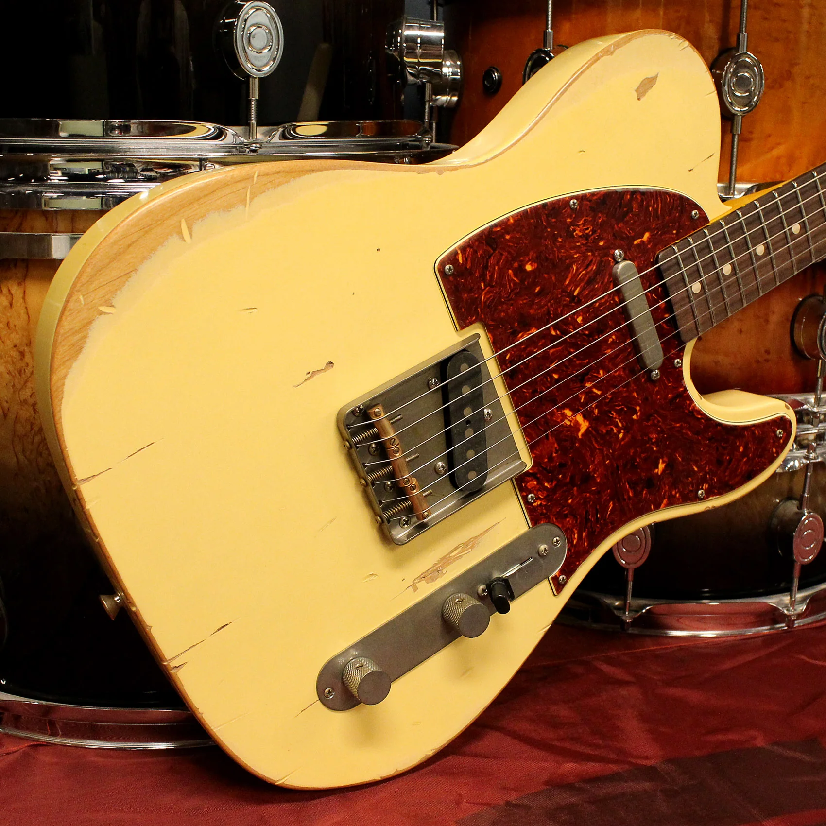 Nash T63 Guitar, Vintage White, Heavy Aging, Tortoise Shell - Image 9