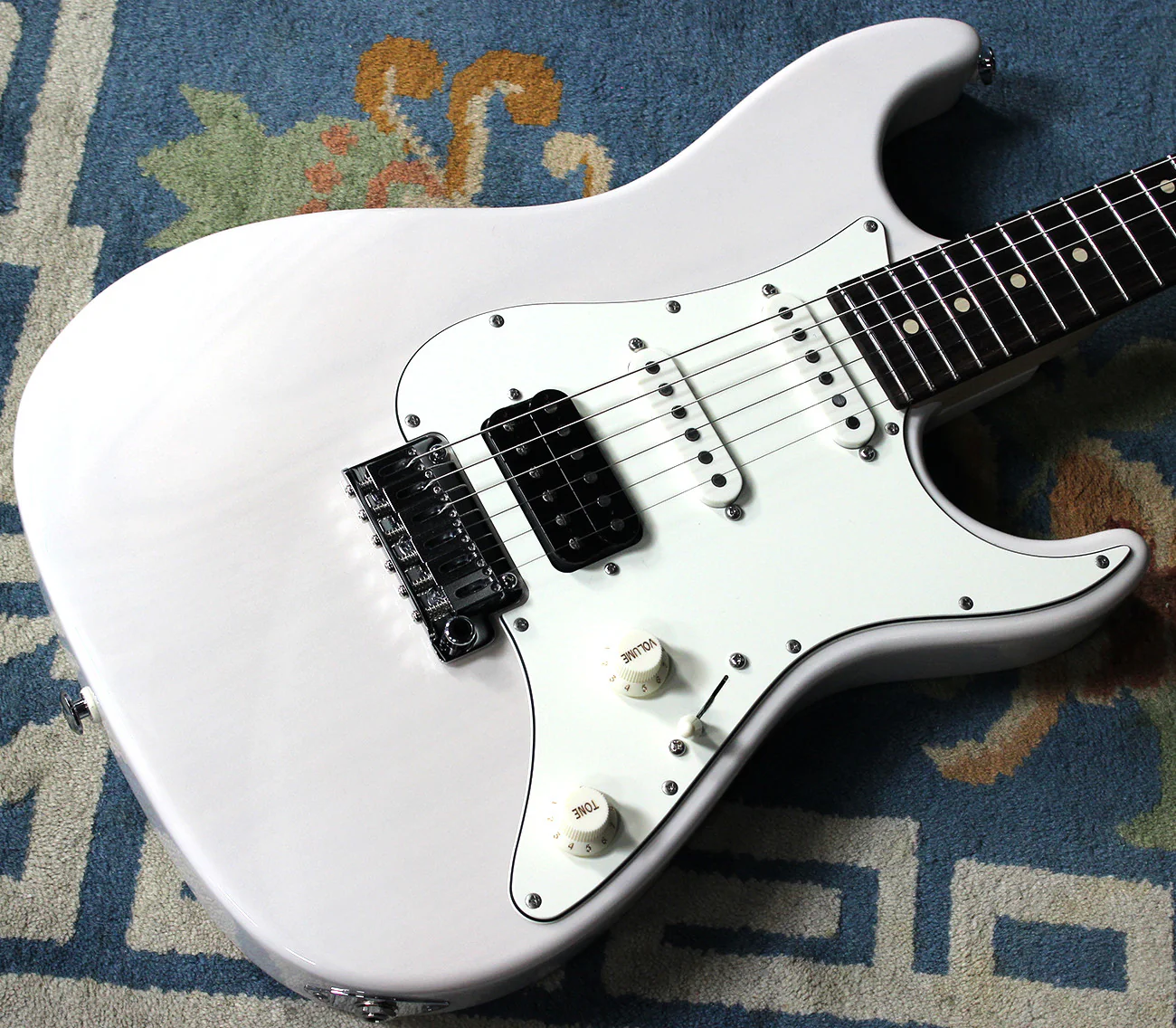 Suhr Throwback Standard Pro Guitar, Trans White, Rosewood - Image 10