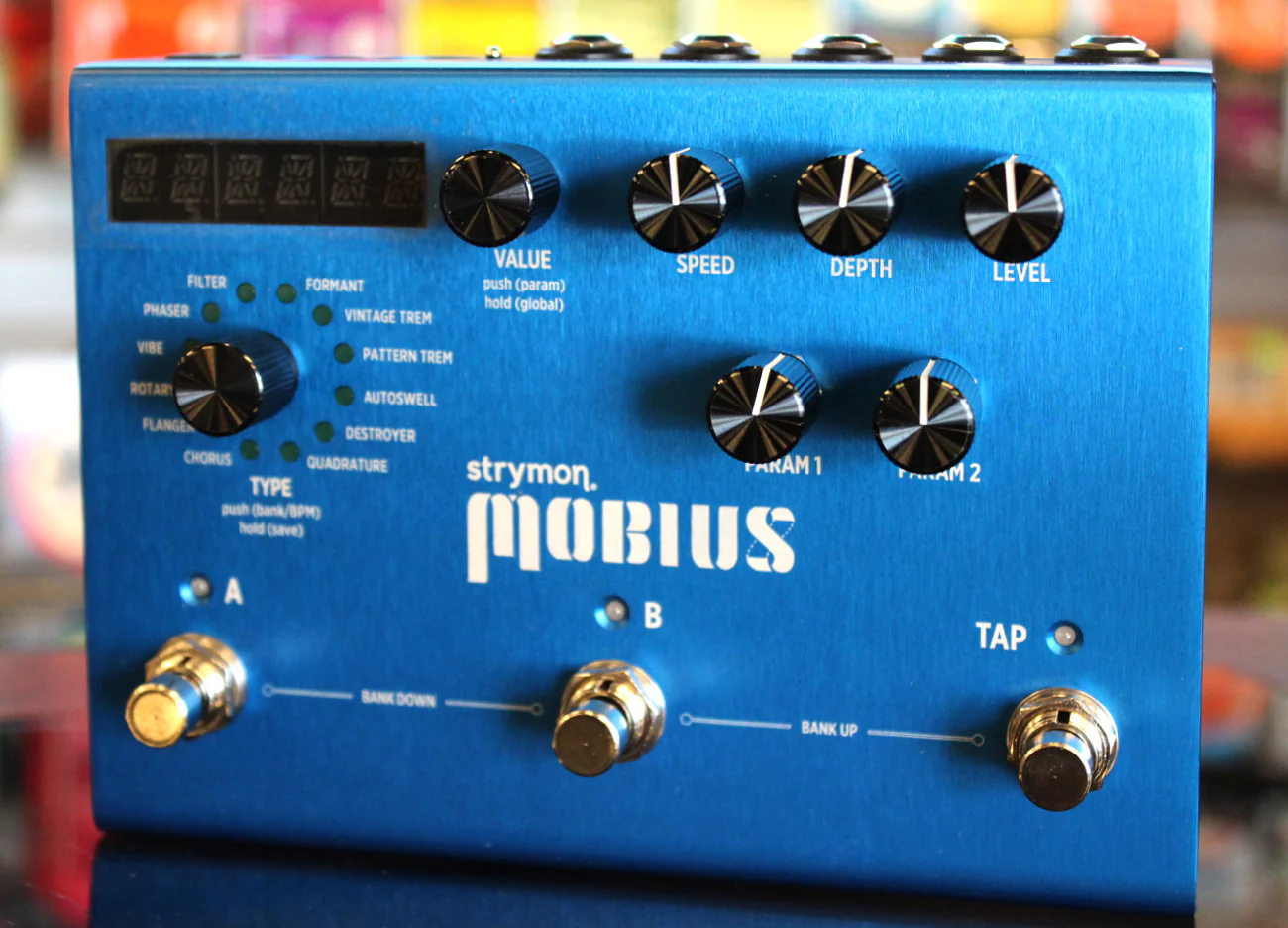 Strymon Mobius Multidimensional Modulation Pedal - Image 3