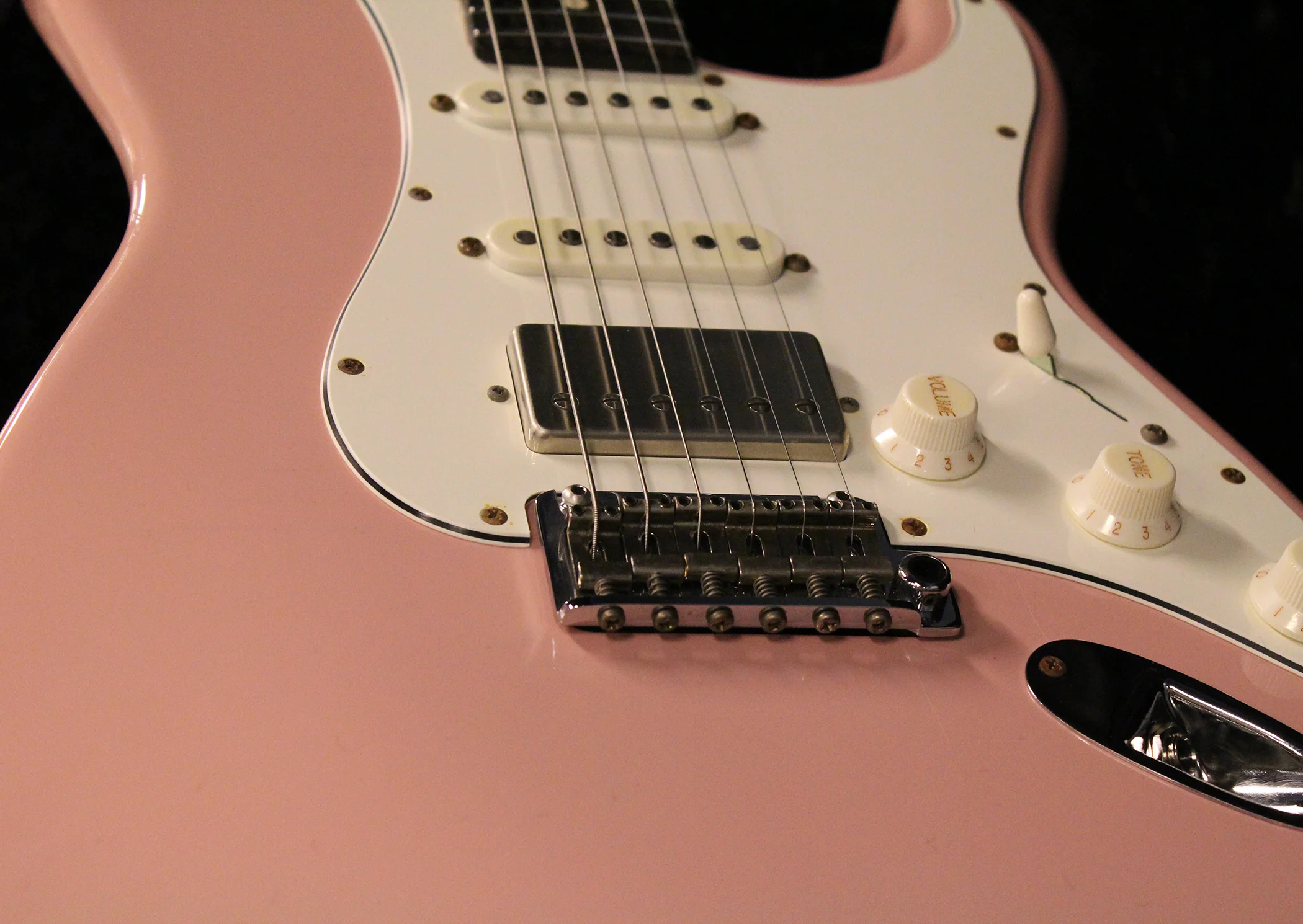 Suhr Custom Classic Antique Guitar, Shell Pink, HSS - Image 11