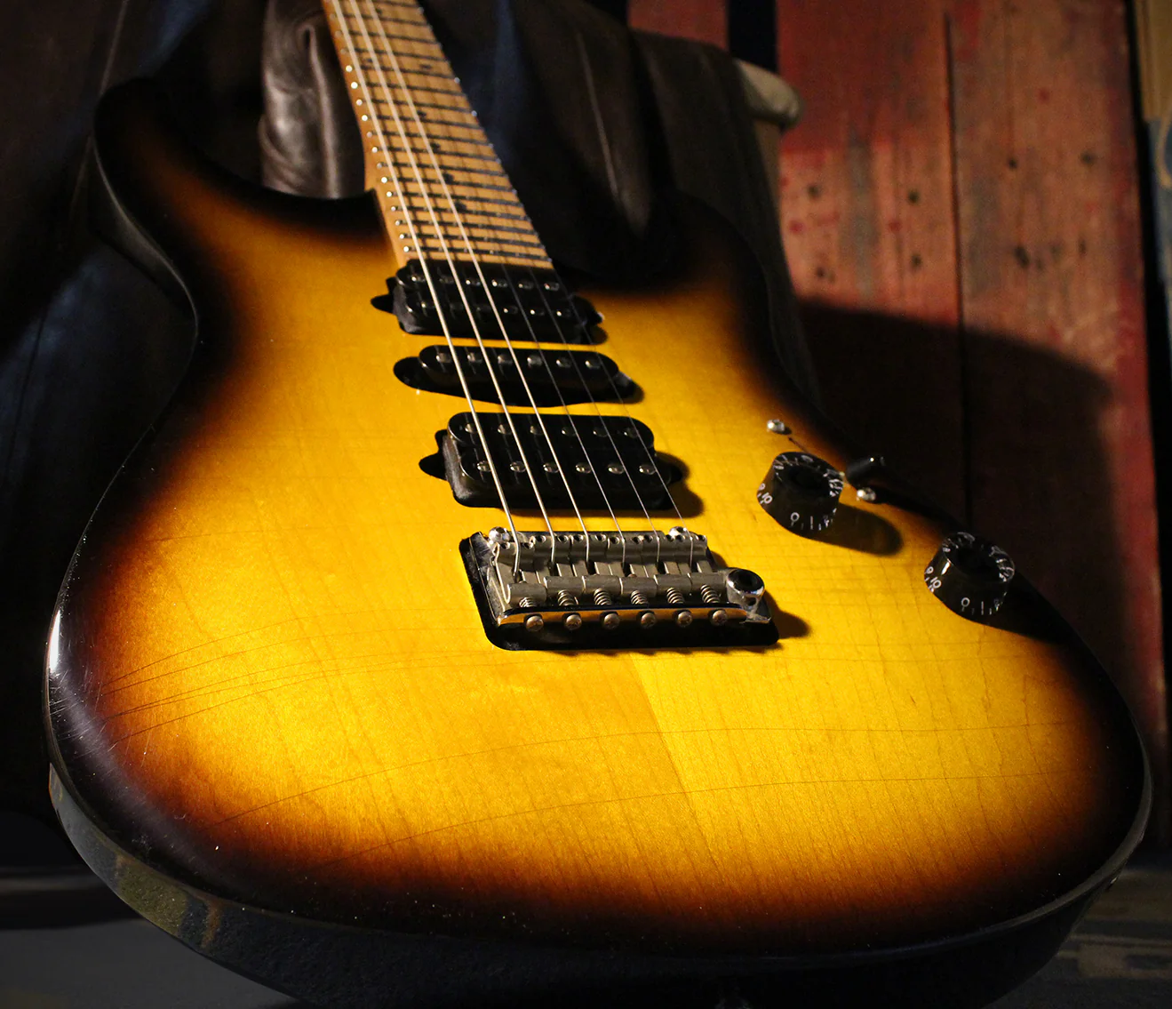 Suhr Modern Antique Pro Limited Guitar - 2-Tone Tobacco Burst, Roasted Maple - Image 10