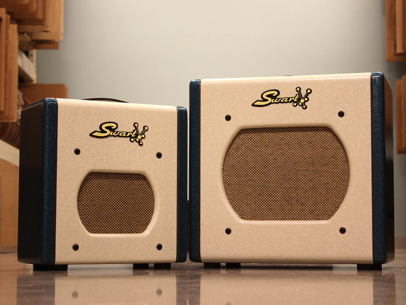 Swart STR-Tremolo 1x12 Combo Amp, White and Ocean Sparkle - Image 7