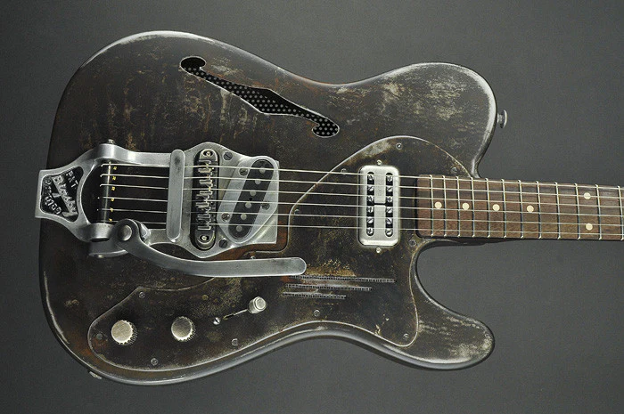 Trussart Deluxe Steelcaster w/ Bigsby in Dark Rust-O-Matic - Image 2
