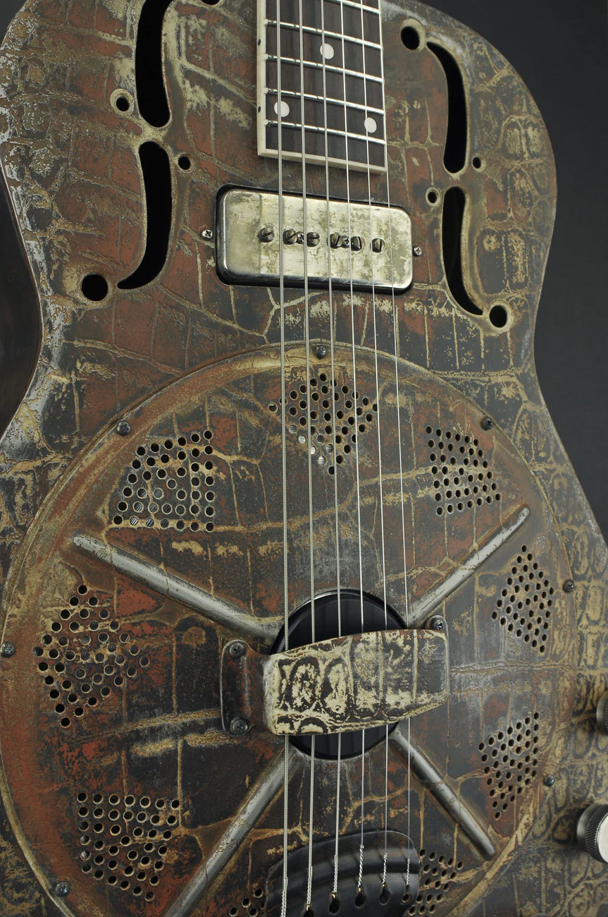 Trussart Steel ResoGator Guitar - Image 3