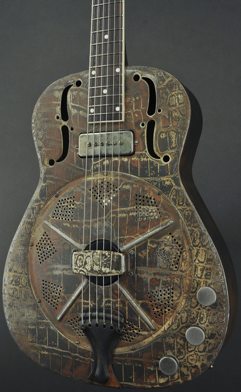 Trussart Steel ResoGator Pinstripe - Image 10