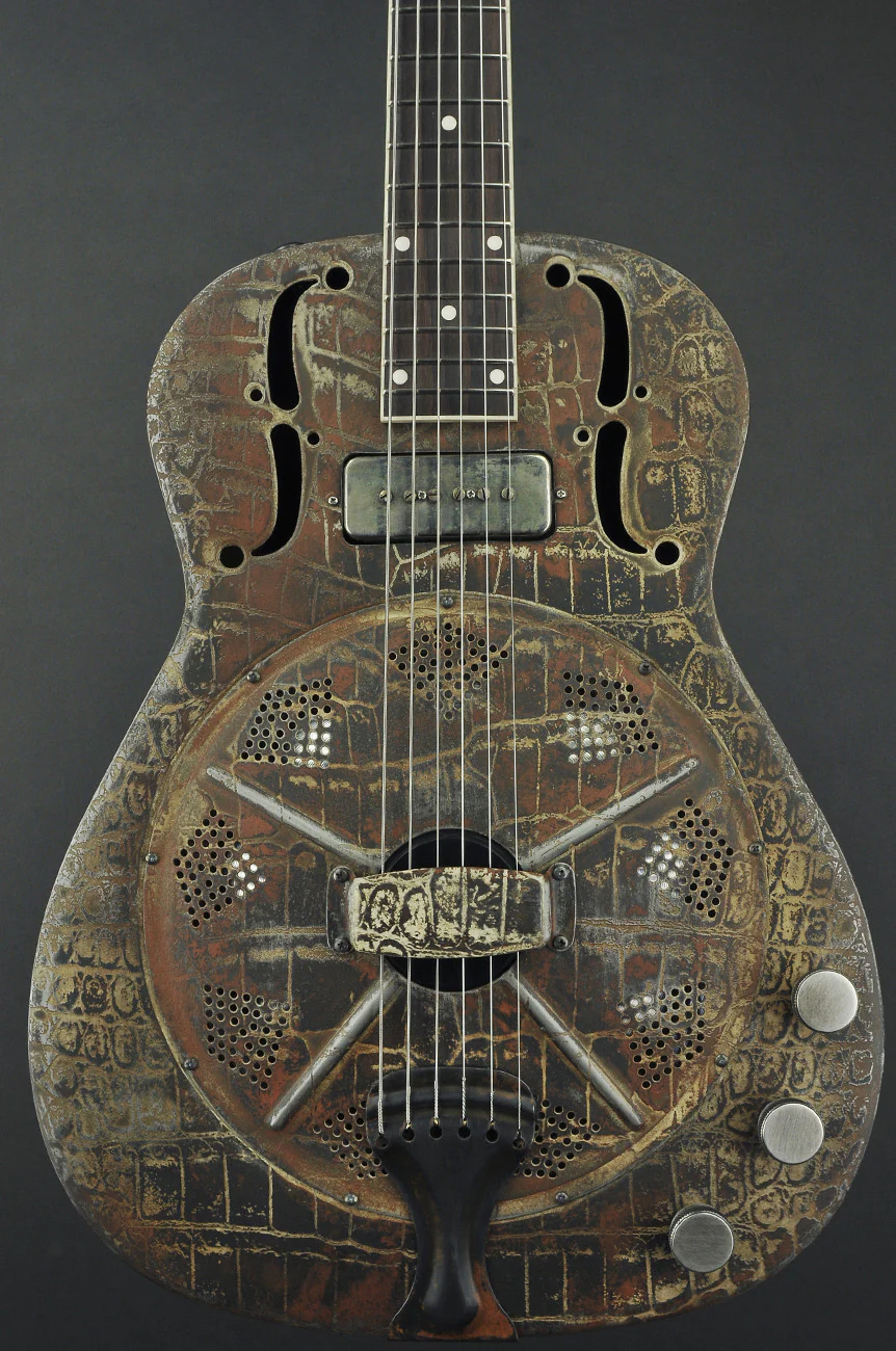 Trussart Steel ResoGator Pinstripe - Image 8