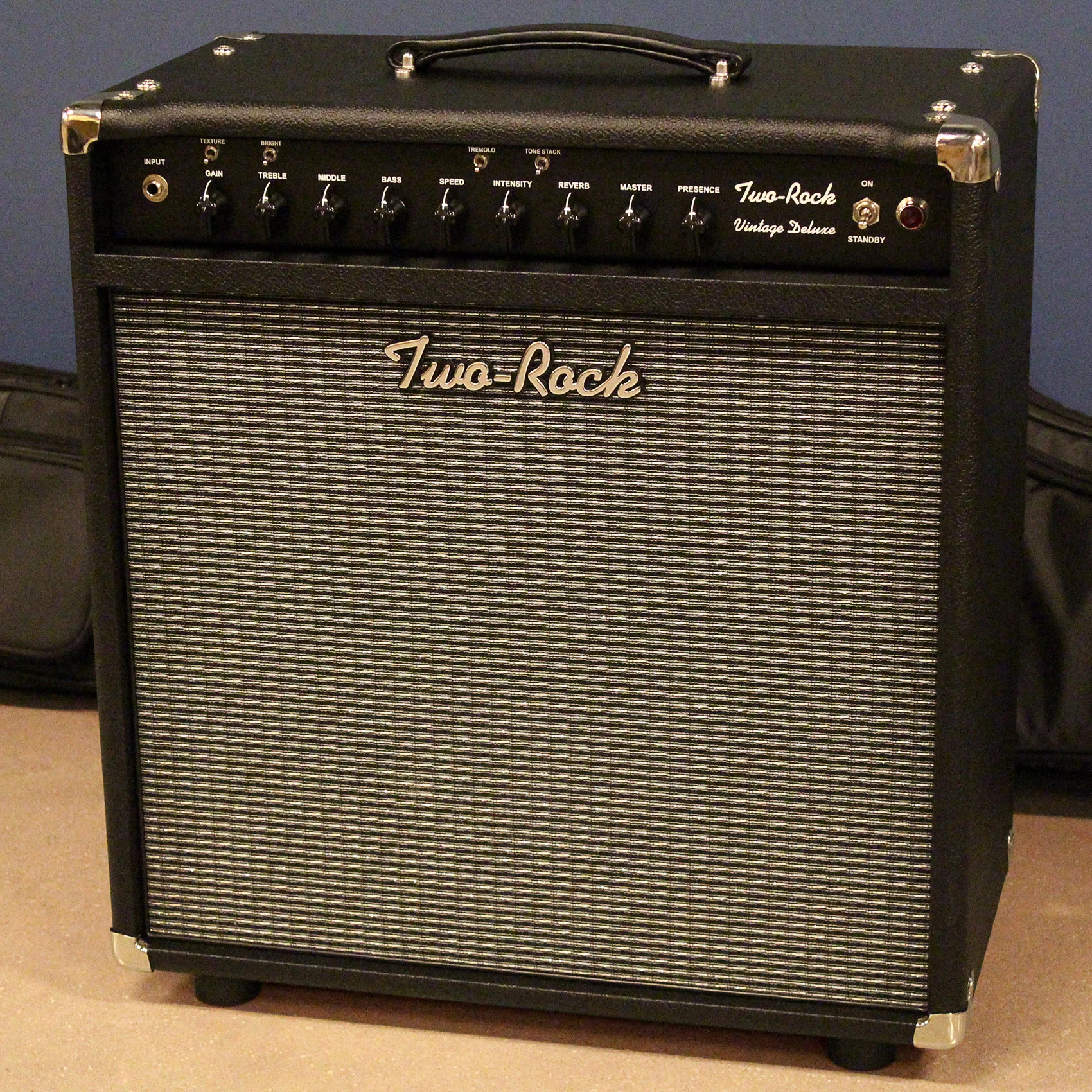 Two-Rock Vintage Deluxe 40/20 1x12 Combo, Black Bronco, Silver - Image 5
