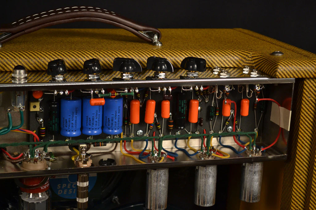 Victoria Amplifier 35210 2x10 Combo, Half Power Switch - Image 4