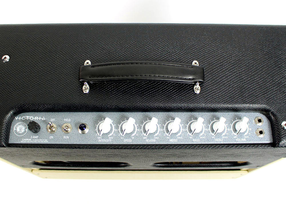 Victoria Amplifier Silver Sonic 1x12 Combo, Half Power Switch - Image 3